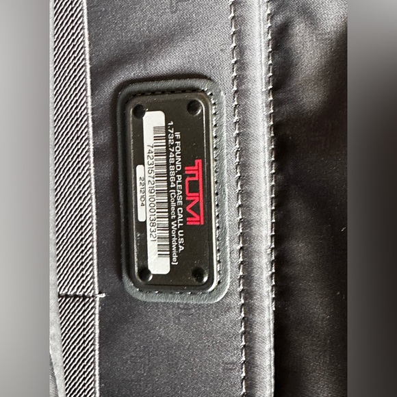 Tumi Black Ballistic Nylon & Leather 22” Carry On Weekender - Picture 6 of 6